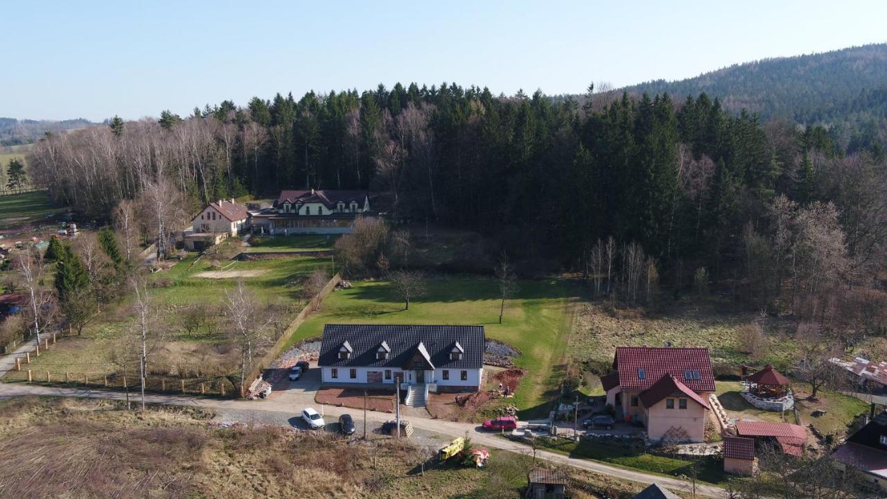 Pokoje Goscinne Art- Dworek Kudowa Zdroj Exterior photo